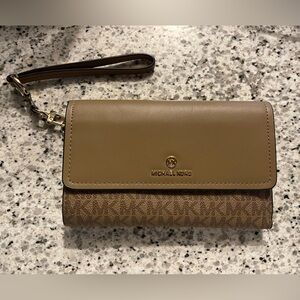 MK Wallet/Wristlet